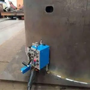 Máy hàn góc bồn bể