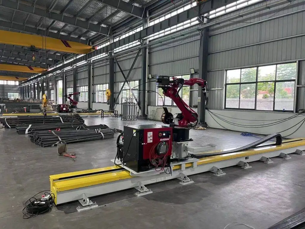 Intelligent Robotic Welder with Laser Seam Tracking for LNG Projects